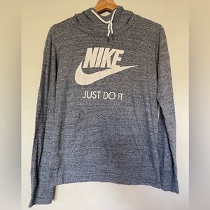 Lightweight Nike Hooded Long Sleeve Womens Size L